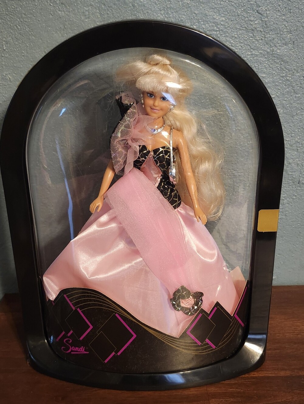 Vintage 1990 Totsi Sandi Fashion Doll